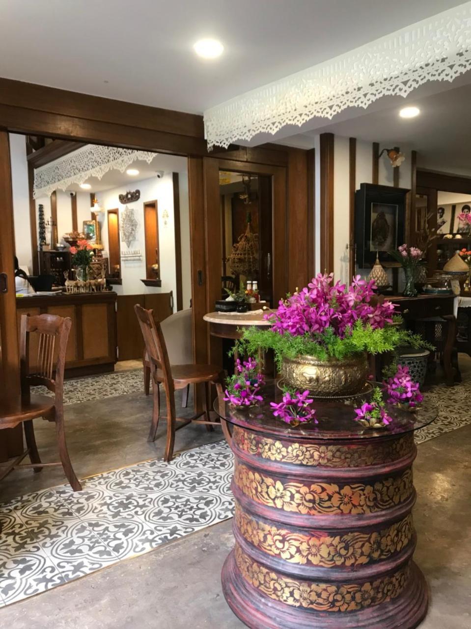 Отель Wannamas Chiangmai Boutique House Чиангмай Экстерьер фото